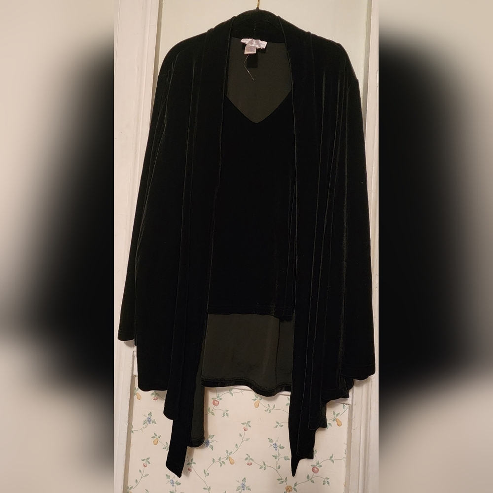 Black Velvet 2- Piece Top/Jacket Attached Set Susan Graver Style Size 2X New